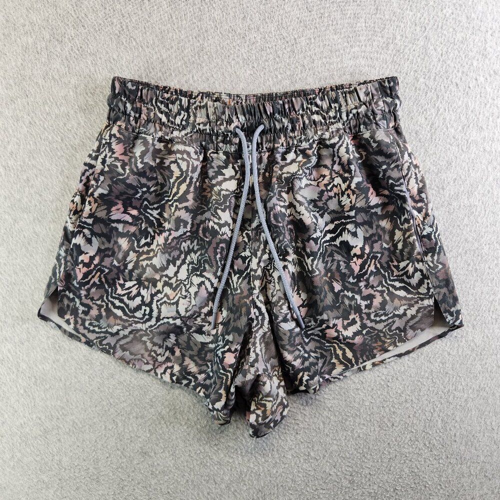 Athleta Shorts Womens XS Gray Animal Print Crossroads Distance Trail Running
